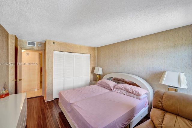 1201 S Ocean Dr 1601S, Hollywood, FL 33019