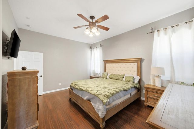 9445 Loire Valley Way, Elk Grove, CA 95624