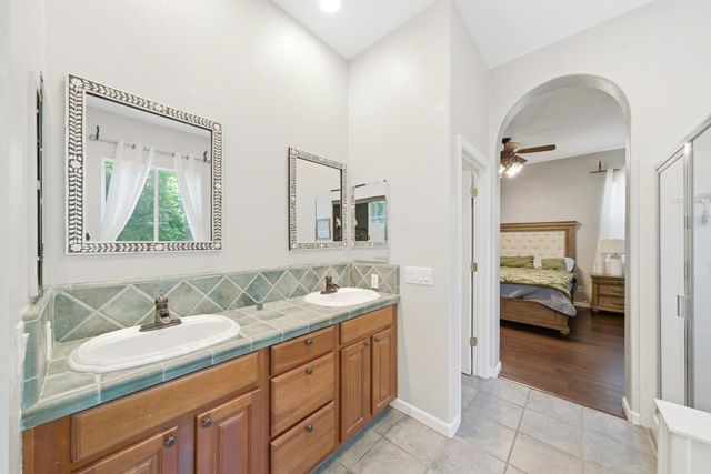 9445 Loire Valley Way, Elk Grove, CA 95624