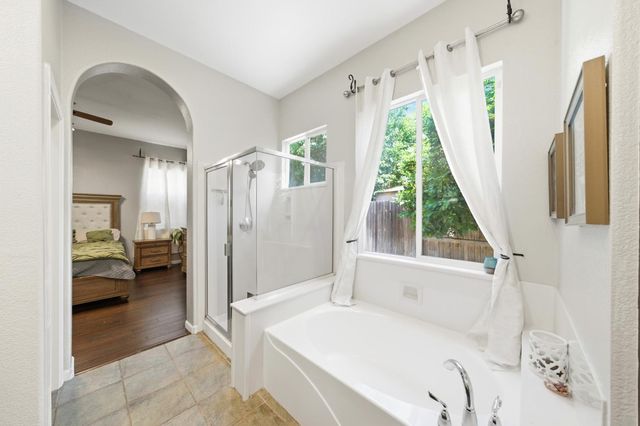 9445 Loire Valley Way, Elk Grove, CA 95624