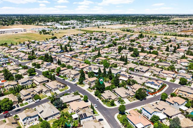 9445 Loire Valley Way, Elk Grove, CA 95624