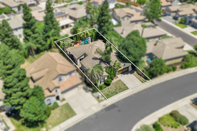 9445 Loire Valley Way, Elk Grove, CA 95624