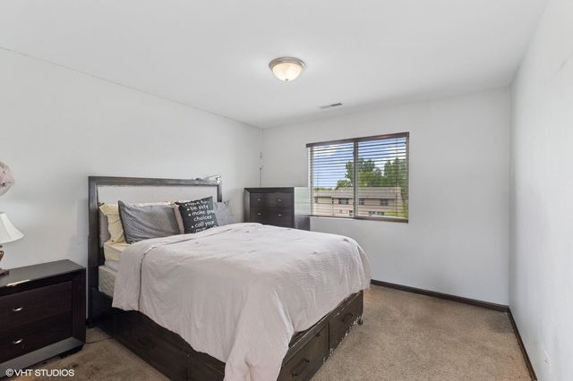 2484 W 85th Lane, Merrillville, IN 46410