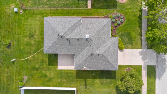 2484 W 85th Lane, Merrillville, IN 46410