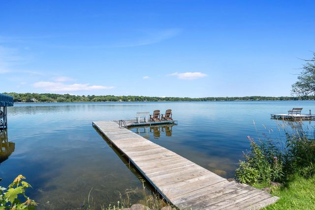 N4175 Island LANE, Cambridge, WI 53523