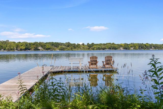 N4175 Island LANE, Cambridge, WI 53523