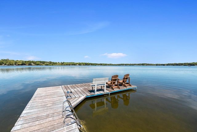 N4175 Island LANE, Cambridge, WI 53523
