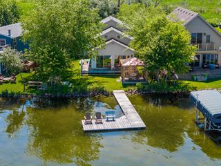 4175 Island LANE, Cambridge, WI 53523