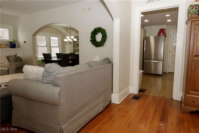 2066 E 30th Street, Lorain, OH 44055