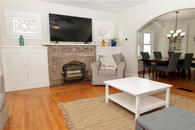 2066 E 30th Street, Lorain, OH 44055