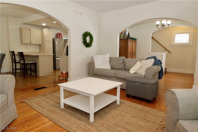 2066 E 30th Street, Lorain, OH 44055