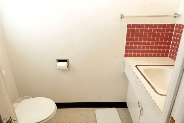 2066 E 30th Street, Lorain, OH 44055