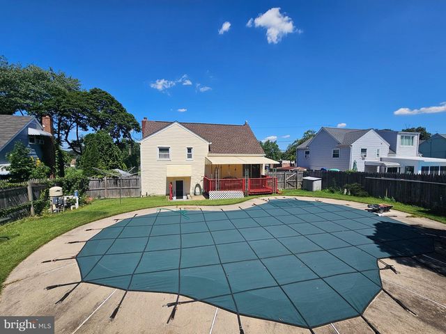 13 MORTON AVE, Hamilton, NJ 08610