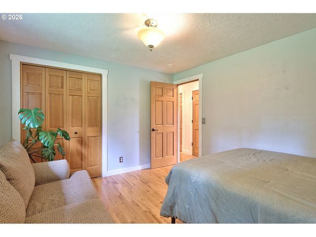 14722 CEDAR Ln, Silverton, OR 97381