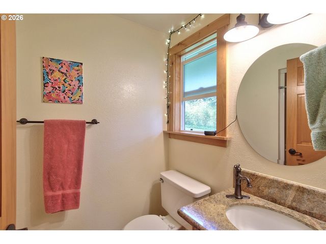14722 CEDAR Ln, Silverton, OR 97381