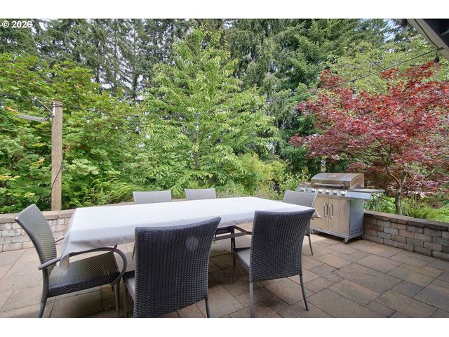 14722 CEDAR Ln, Silverton, OR 97381