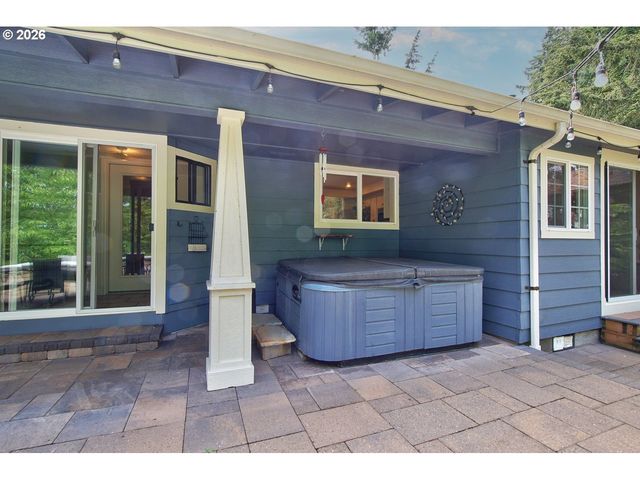 14722 CEDAR Ln, Silverton, OR 97381