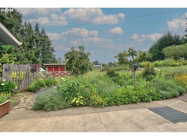 14722 CEDAR Ln, Silverton, OR 97381