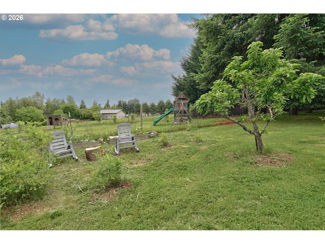 14722 CEDAR Ln, Silverton, OR 97381