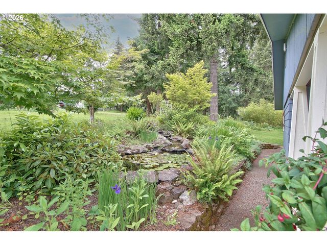 14722 CEDAR Ln, Silverton, OR 97381