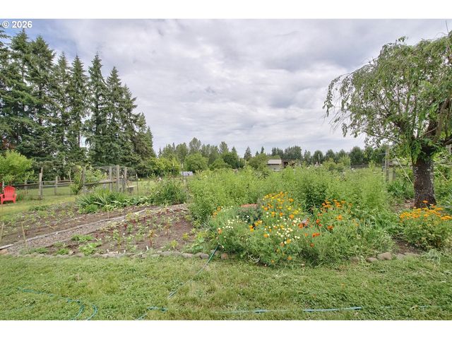 14722 CEDAR Ln, Silverton, OR 97381