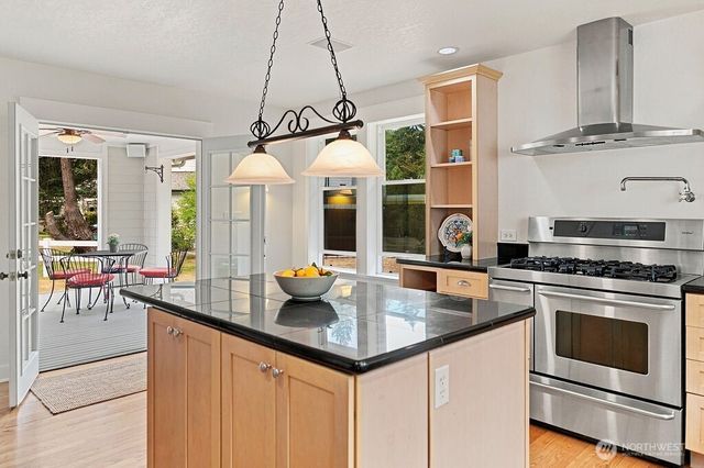 11021 Willamette Meridian Road NW, Silverdale, WA 98383