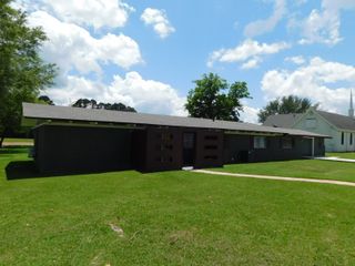300 S Main Street, Springhill, LA 71075