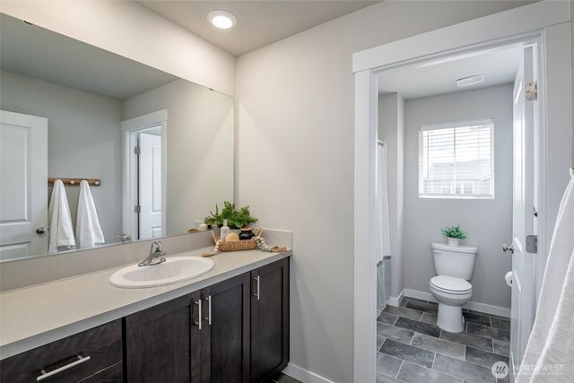 18611 111th Avenue E, Puyallup, WA 98374