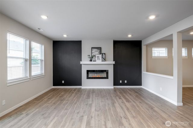 18611 111th Avenue E, Puyallup, WA 98374