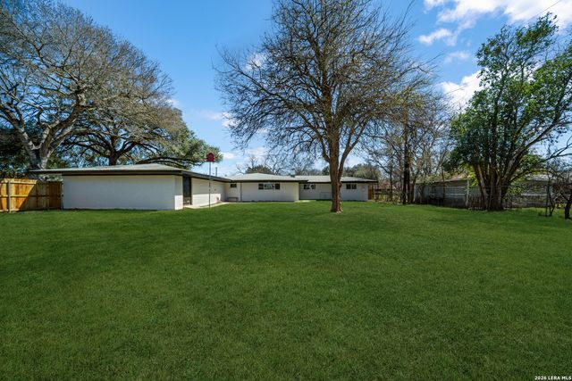 192 Oriole, New Braunfels, TX 78130
