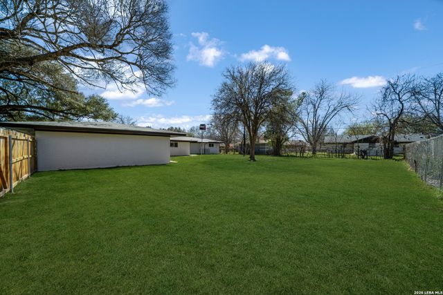 192 Oriole, New Braunfels, TX 78130