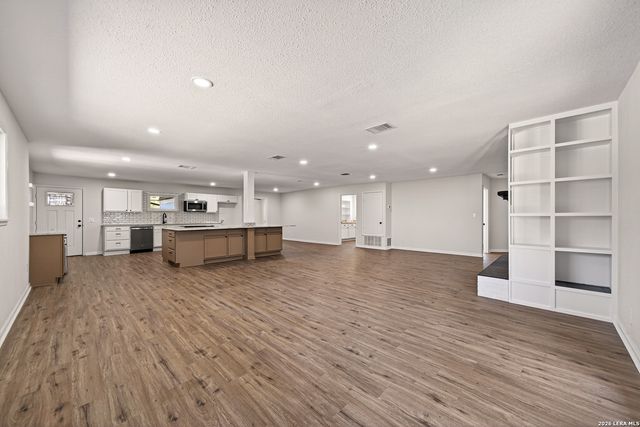 192 Oriole, New Braunfels, TX 78130