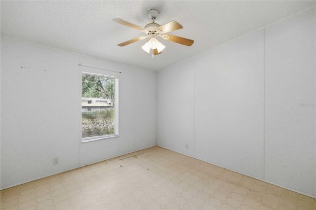 3290 NE 161ST STREET, Citra, FL 32113