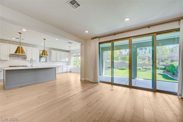 12438 Sunset Sage Avenue, Las Vegas, NV 89138