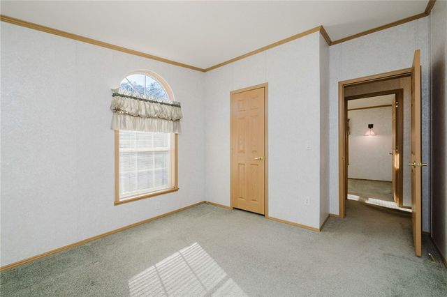 38 Hummingbird Lane, Tiverton, RI 02878