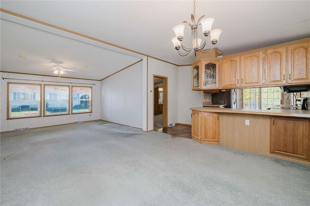 38 Hummingbird Lane, Tiverton, RI 02878