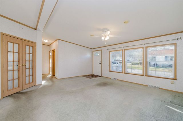 38 Hummingbird Lane, Tiverton, RI 02878