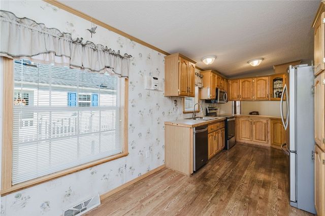 38 Hummingbird Lane, Tiverton, RI 02878