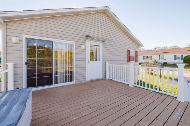 38 Hummingbird Lane, Tiverton, RI 02878