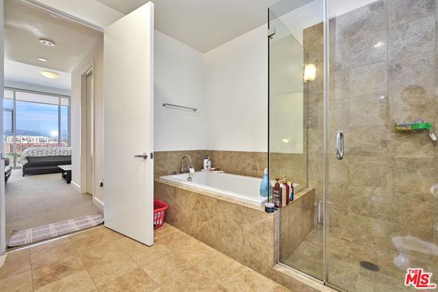 3223 W 6th Street 405, Los Angeles, CA 90020