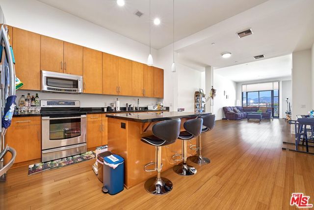 3223 W 6th Street 405, Los Angeles, CA 90020