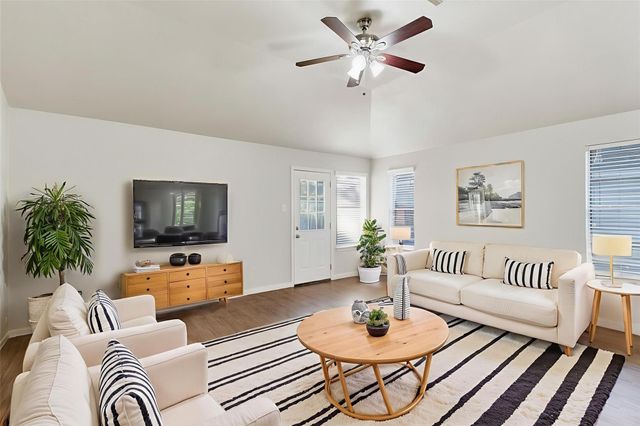 1014 Bahia Vista Drive, Richmond, TX 77406
