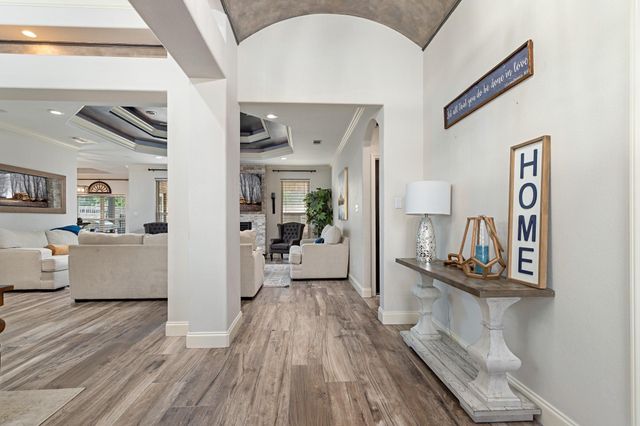 150 Greenwing Ln, Orange, TX 77630