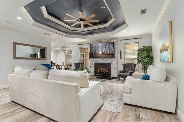 150 Greenwing Ln, Orange, TX 77630