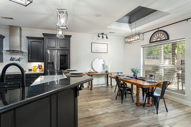 150 Greenwing Ln, Orange, TX 77630