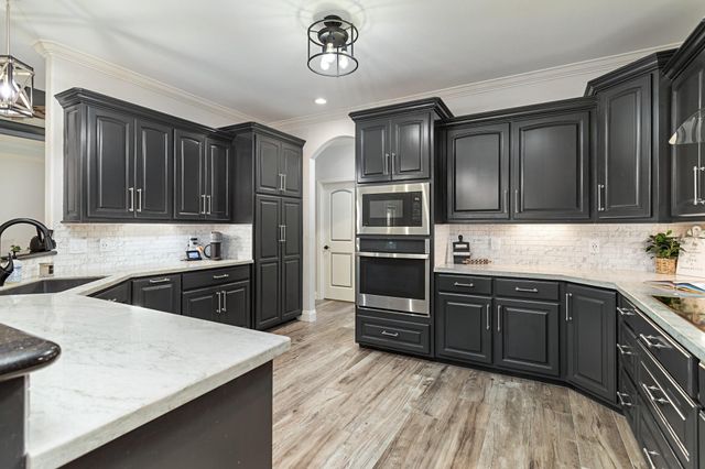 150 Greenwing Ln, Orange, TX 77630