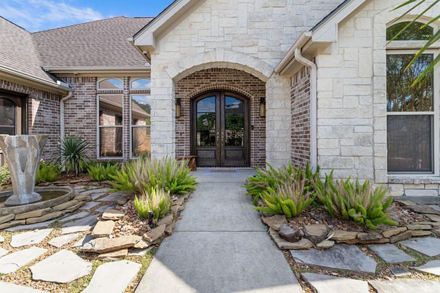 150 Greenwing Ln, Orange, TX 77630