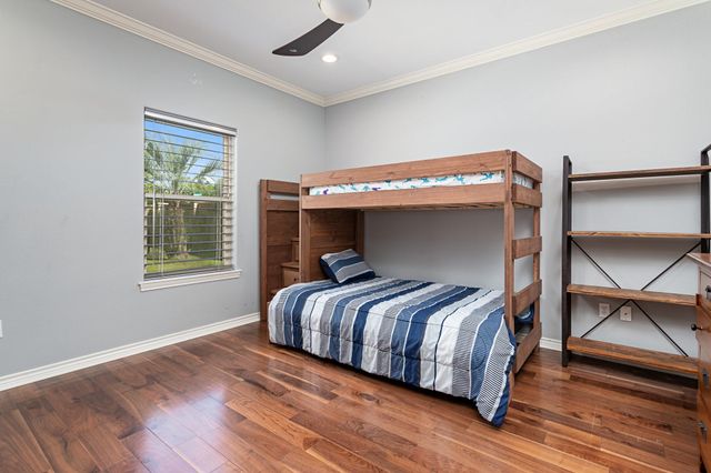 150 Greenwing Ln, Orange, TX 77630