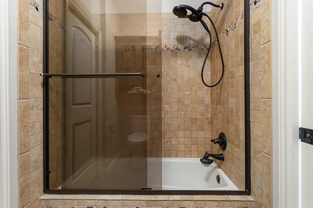 150 Greenwing Ln, Orange, TX 77630