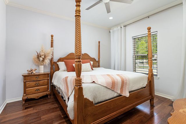 150 Greenwing Ln, Orange, TX 77630